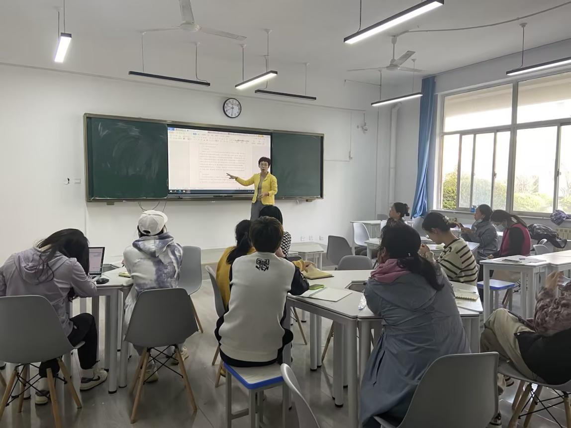 基础教育学院新一届学术指导委员会暨2023年第一次科研活动顺利开展 基础教育学院新一届学术指导委员会暨2023年第一次科研活动顺利开展