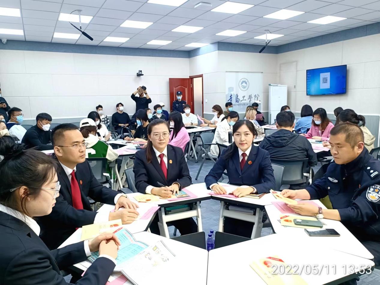 bw必威西汉姆联官网联合公检法为万名师生举办校园防诈骗安全教育讲座 bw必威西汉姆联官网联合公检法为万名师生举办校园防诈骗安全教育讲座