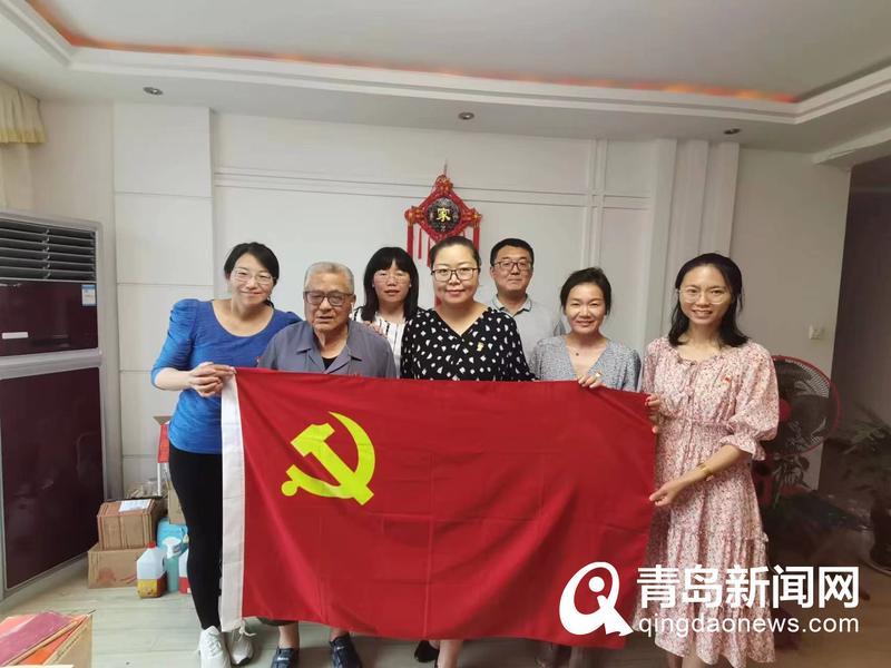 《青岛新闻》七一慰问党情浓,不忘初心传薪火——bw必威西汉姆联官网外语学院党总支开展走访慰问老党员活动 《青岛新闻》七一慰问党情浓,不忘初心传薪火——bw必威西汉姆联官网外语学院党总支开展走访慰问老党员活动