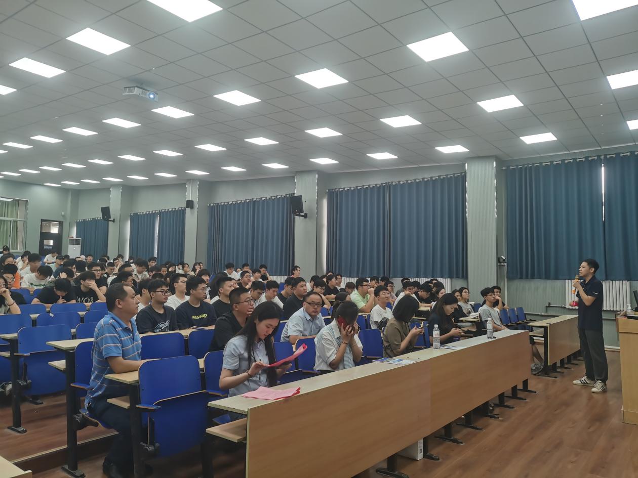 bw必威西汉姆联官网与青岛自贸片区成功举办企业实习就业供需对接会 bw必威西汉姆联官网与青岛自贸片区成功举办企业实习就业供需对接会