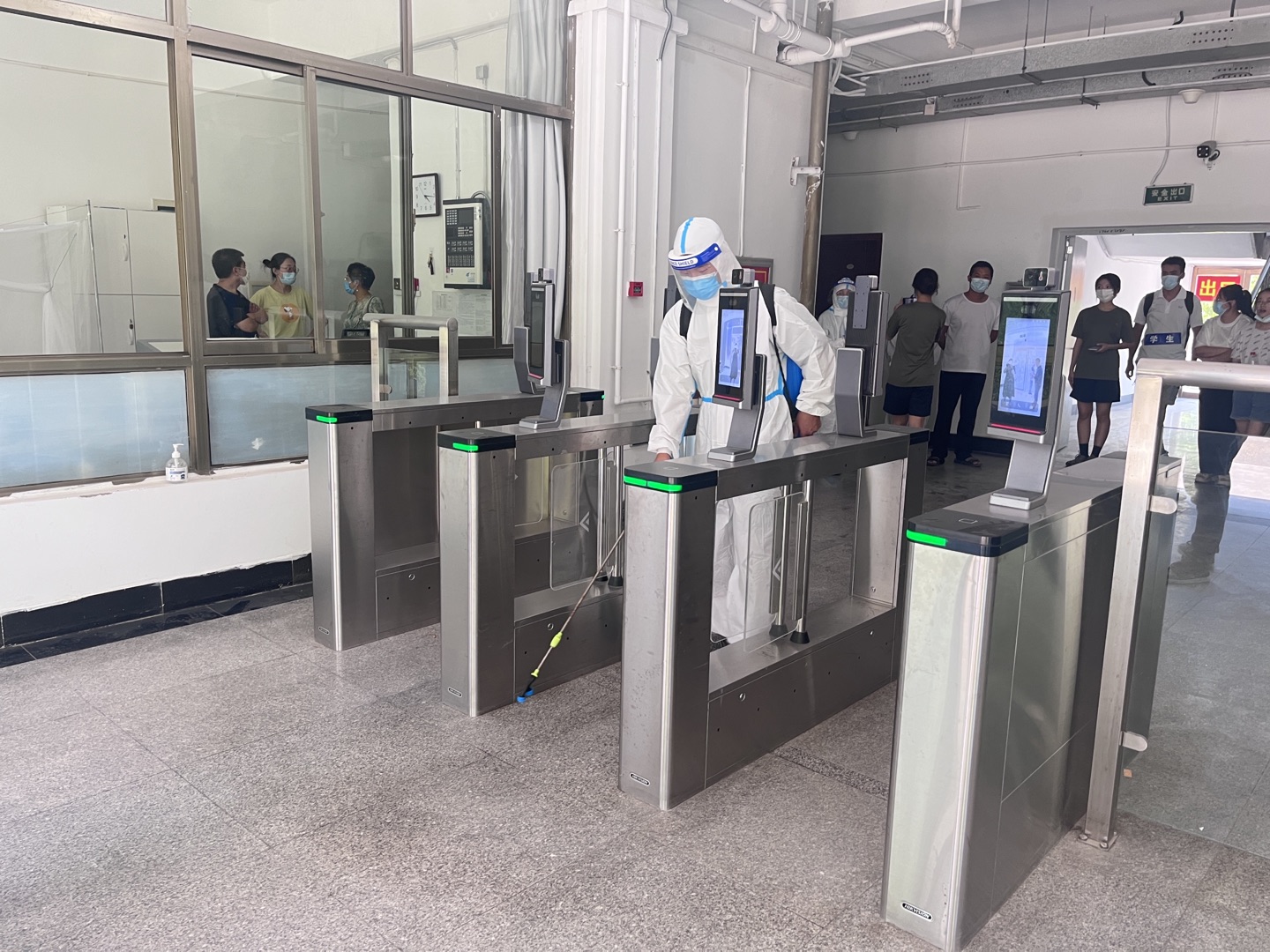 bw必威西汉姆联官网开展2022年秋季开学前疫情防控演练 bw必威西汉姆联官网开展2022年秋季开学前疫情防控演练
