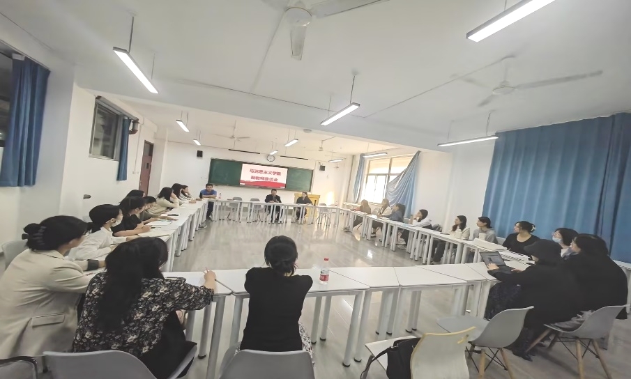 “听生语明师声,察实情求实效” ——马克思主义学院召开期中检查系列座谈会 “听生语明师声,察实情求实效” ——马克思主义学院召开期中检查系列座谈会