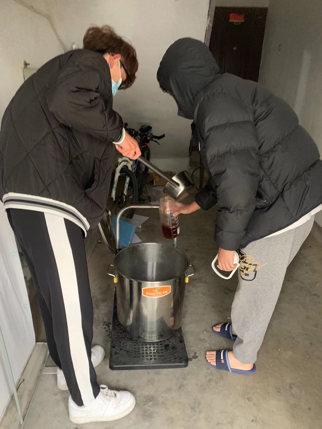 寒潮送温暖 情暖学生心 寒潮送温暖 情暖学生心
