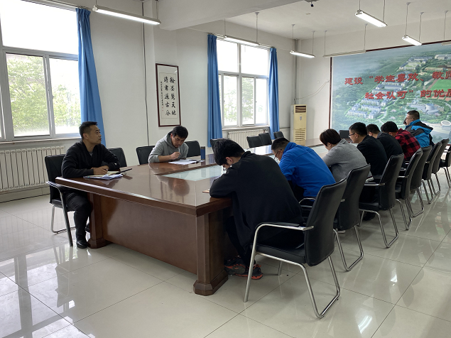 关注热点问题 倾听教师心声 --我们召开教师座谈会 关注热点问题 倾听教师心声 --我们召开教师座谈会