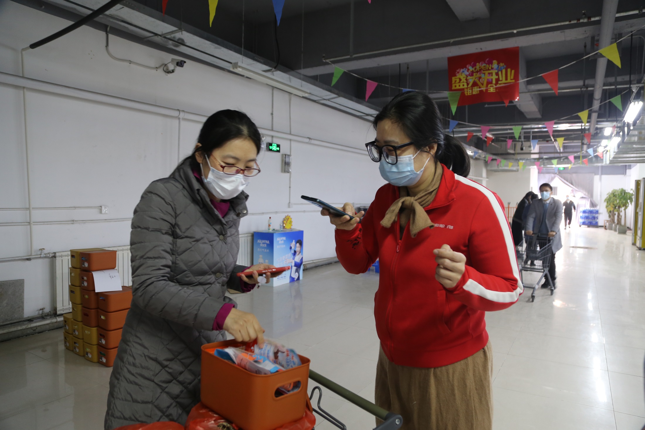 我们举行丰富多彩的活动庆祝“三八”国际劳动妇女节 我们举行丰富多彩的活动庆祝“三八”国际劳动妇女节