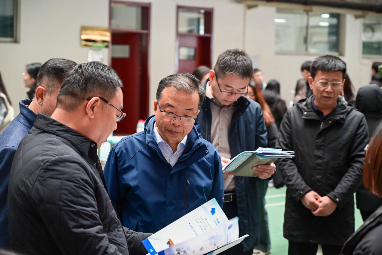 筑梦青春·职引未来——我们成功举办 2024届毕业生即墨区秋季专场校园招聘会 筑梦青春·职引未来——我们成功举办 2024届毕业生即墨区秋季专场校园招聘会