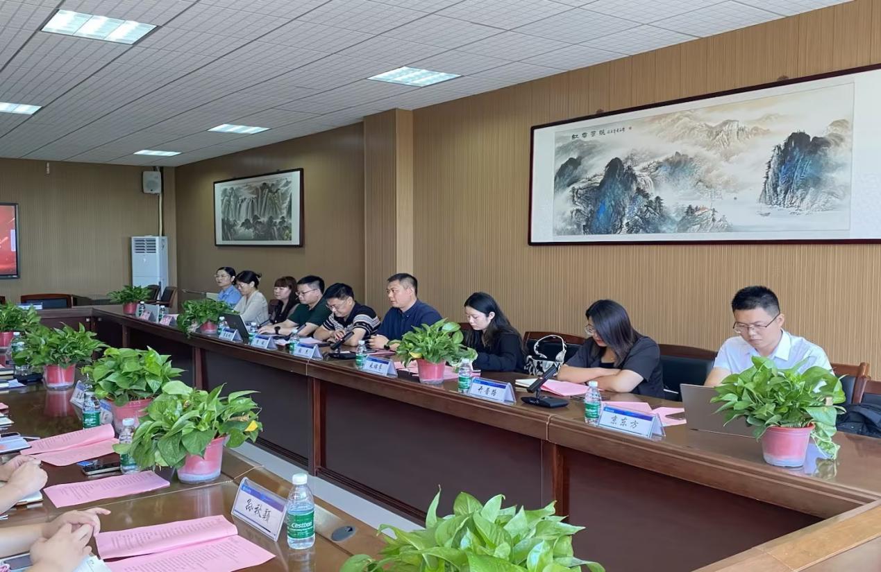 政企校深入合作 ——协同共建多元育人平台 政企校深入合作 ——协同共建多元育人平台