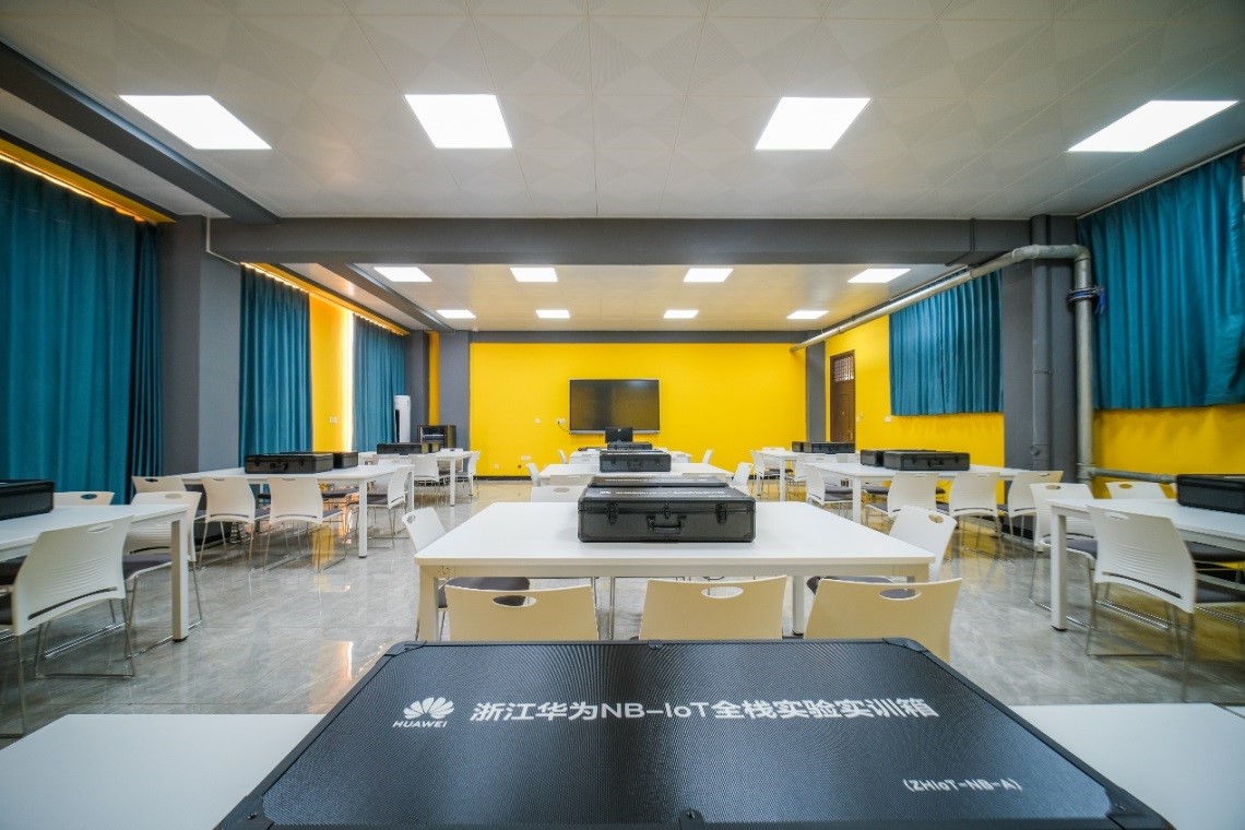 信息工程学院 信息工程学院