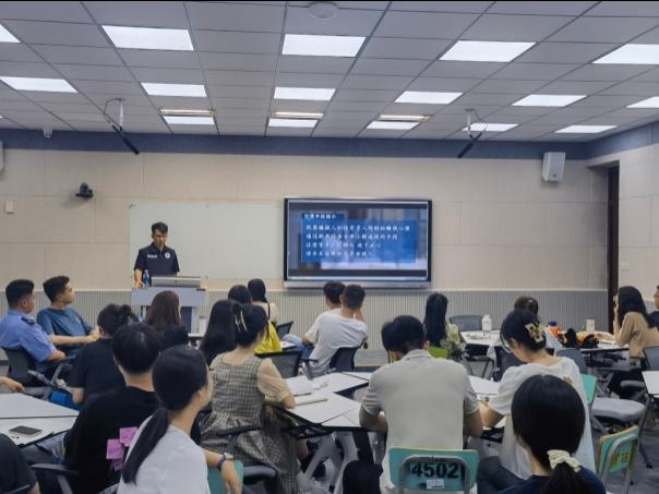 家校同心·反诈同行——我们开展暑期预防网络电信诈骗宣讲会 家校同心·反诈同行——我们开展暑期预防网络电信诈骗宣讲会