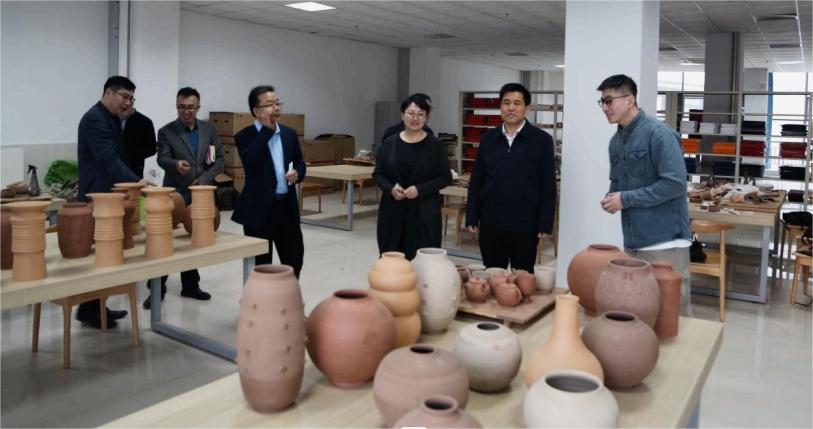 聚焦人才培养,共育上合人才——bw必威西汉姆联官网与胶州市人民法院开展合作共建 聚焦人才培养,共育上合人才——bw必威西汉姆联官网与胶州市人民法院开展合作共建