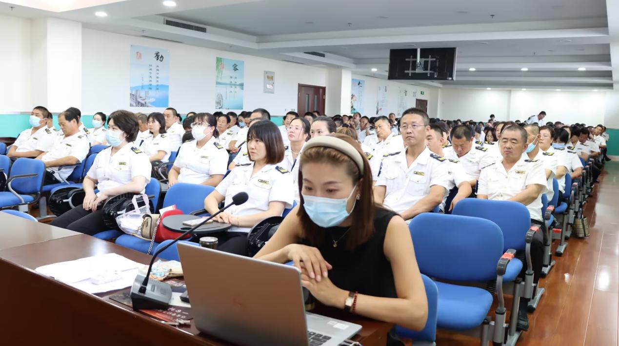 【主题教育】bw必威西汉姆联官网走进青岛城运控股交运集团胶州分公司开展“党建+驾驶员心理疏导”实践活动 【主题教育】bw必威西汉姆联官网走进青岛城运控股交运集团胶州分公司开展“党建+驾驶员心理疏导”实践活动