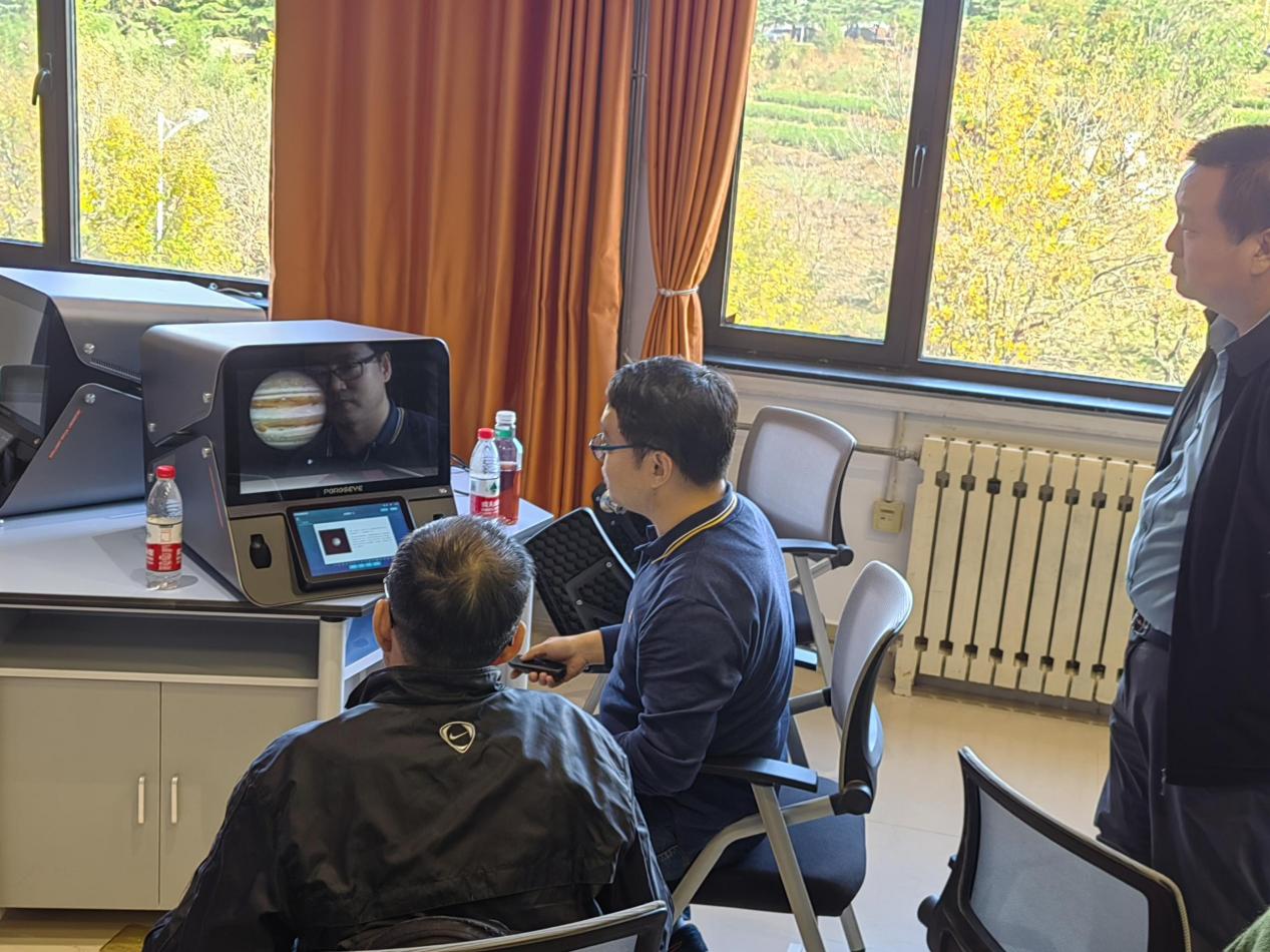 bw必威西汉姆联官网设计艺术与传媒学院赴中国海洋大学参观虚拟仿真实验室 bw必威西汉姆联官网设计艺术与传媒学院赴中国海洋大学参观虚拟仿真实验室