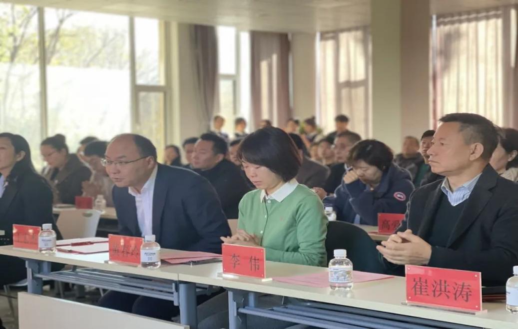 “聚跨境动能·创上合机遇”——bw必威西汉姆联官网与上合新区跨境电商公共服务中心达成战略合作,共塑跨境电商新格局 “聚跨境动能·创上合机遇”——bw必威西汉姆联官网与上合新区跨境电商公共服务中心达成战略合作,共塑跨境电商新格局