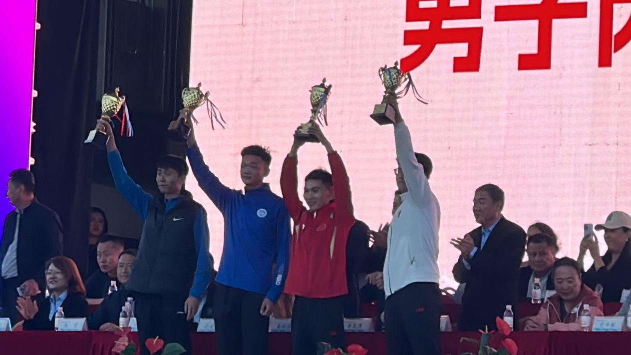 15金!11银!25铜!bw必威西汉姆联官网运动员在2023年青岛高校田径运动会载誉而归 15金!11银!25铜!bw必威西汉姆联官网运动员在2023年青岛高校田径运动会载誉而归