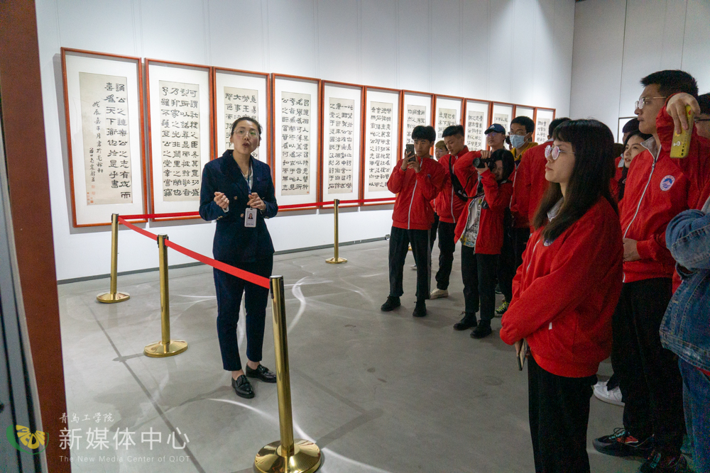 校馆合作共建育人新基地 bw必威西汉姆联官网与青岛宝龙美术馆举办校企合作签约仪式 校馆合作共建育人新基地 bw必威西汉姆联官网与青岛宝龙美术馆举办校企合作签约仪式