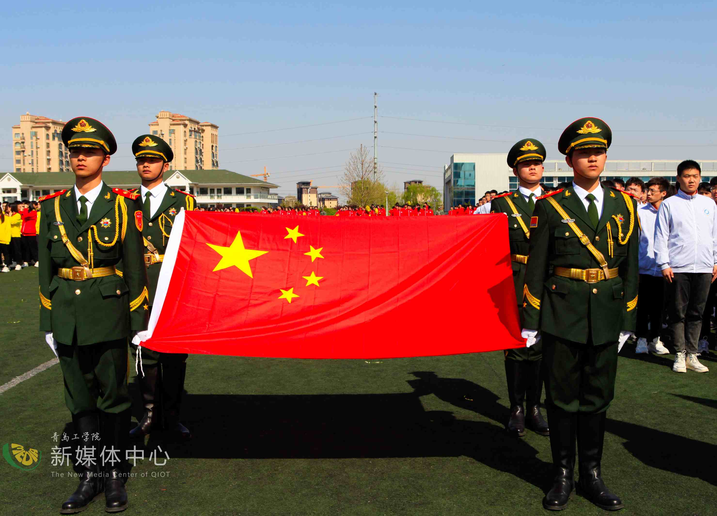 追随“红色印记”!bw必威西汉姆联官网2021年春季田径运动会开幕 追随“红色印记”!bw必威西汉姆联官网2021年春季田径运动会开幕
