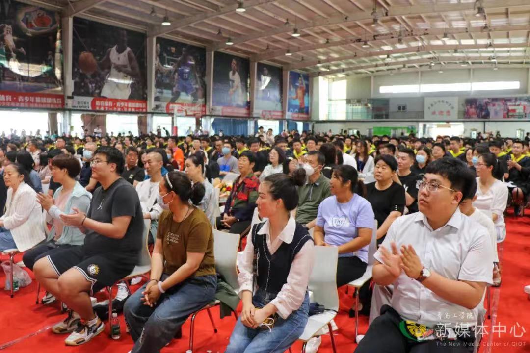 bw必威西汉姆联官网举行2023届毕业生毕业典礼暨学位授予仪式 bw必威西汉姆联官网举行2023届毕业生毕业典礼暨学位授予仪式