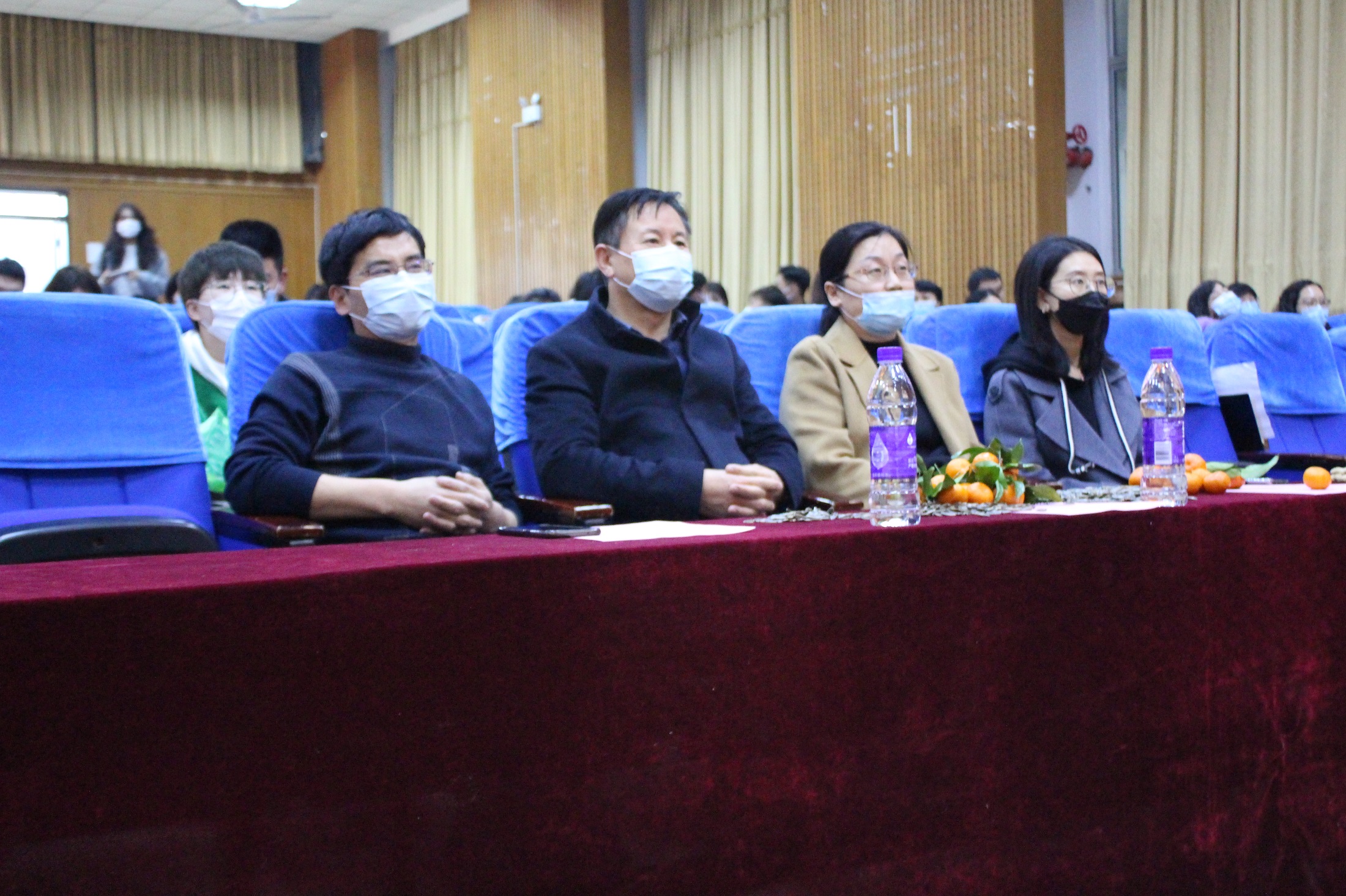 我们举行丰富多彩的活动庆祝“三八”国际劳动妇女节 我们举行丰富多彩的活动庆祝“三八”国际劳动妇女节