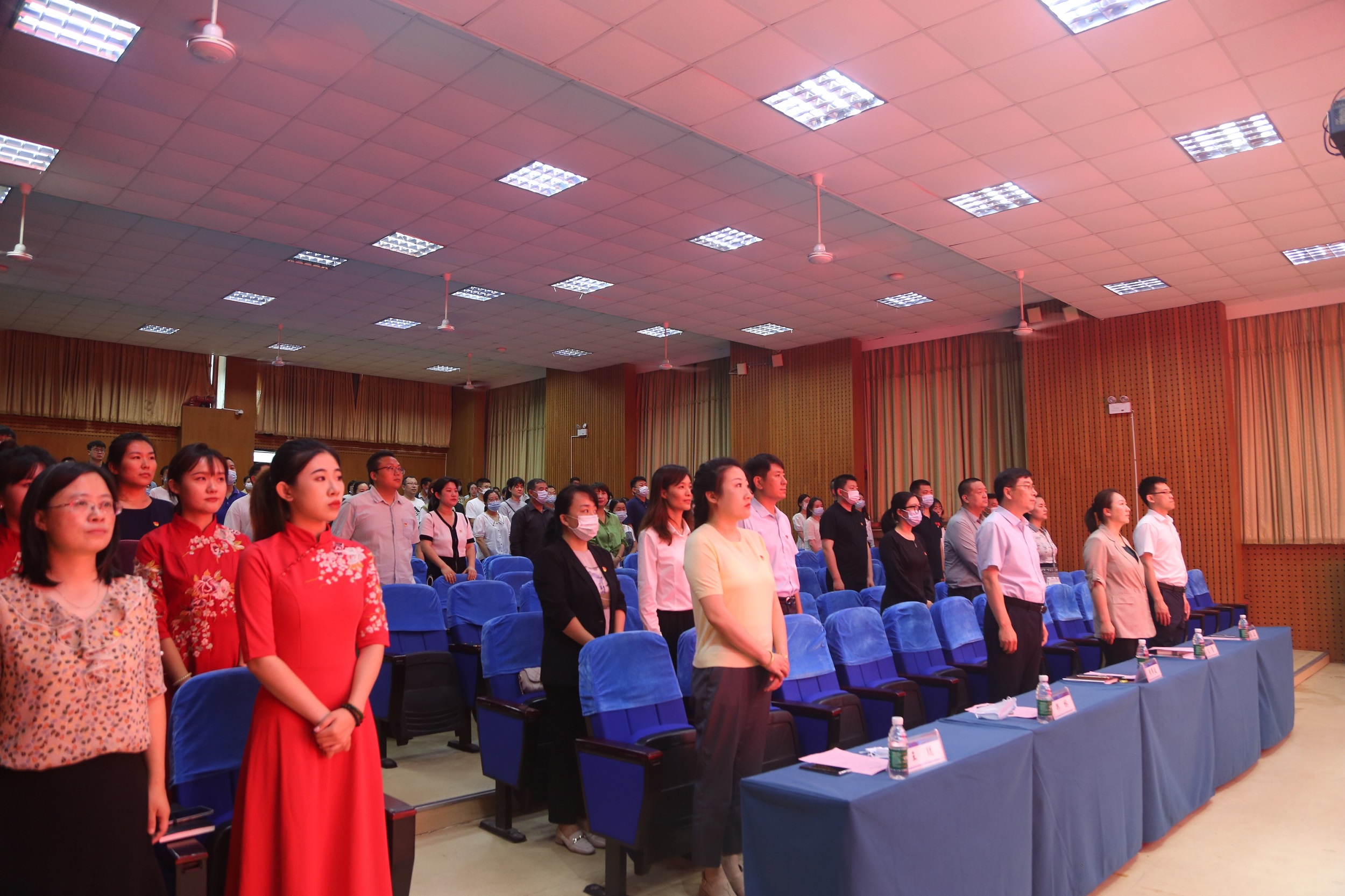 bw必威西汉姆联官网举行庆祝中国共产党成立101周年暨“七一”表彰大会 bw必威西汉姆联官网举行庆祝中国共产党成立101周年暨“七一”表彰大会