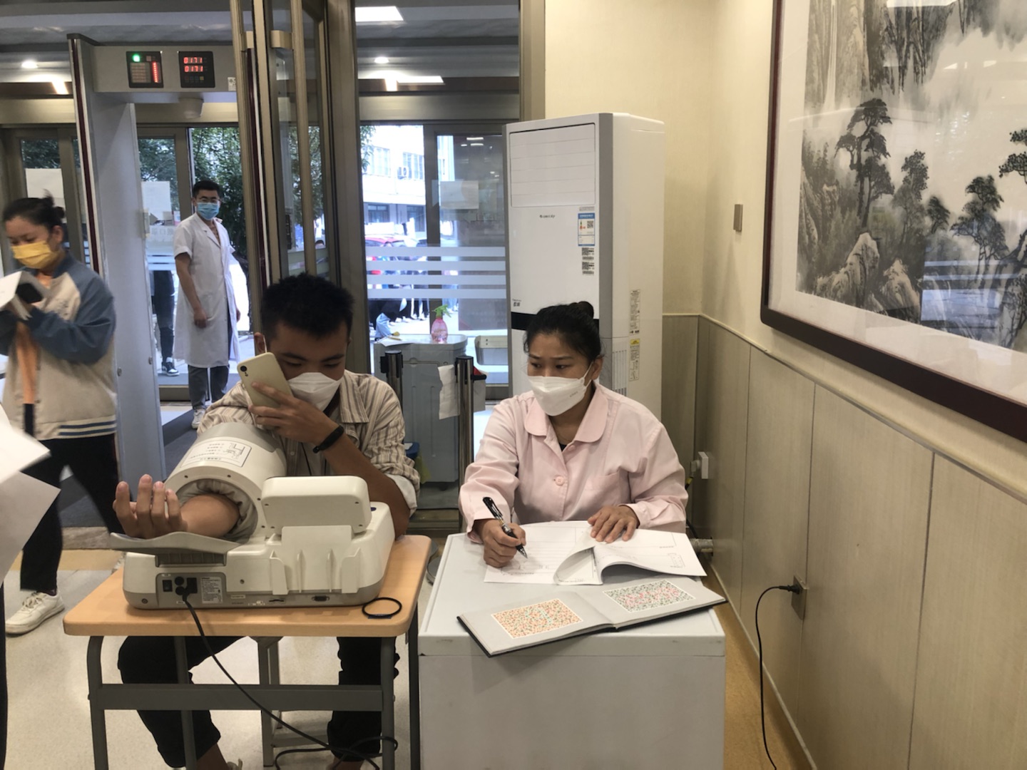 喜迎二十大 奋进新征程——我们圆满完成2022级新生体检工作 喜迎二十大 奋进新征程——我们圆满完成2022级新生体检工作