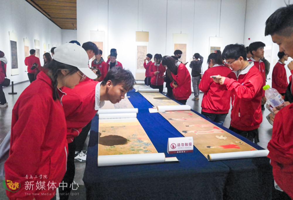 校馆合作共建育人新基地 bw必威西汉姆联官网与青岛宝龙美术馆举办校企合作签约仪式 校馆合作共建育人新基地 bw必威西汉姆联官网与青岛宝龙美术馆举办校企合作签约仪式