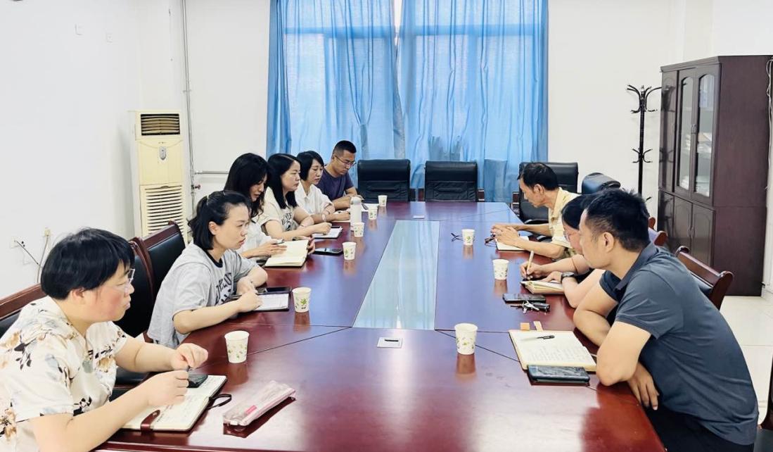 我们召开“深化课堂教学改革, 提高人才培养质量”专题座谈会 我们召开“深化课堂教学改革, 提高人才培养质量”专题座谈会