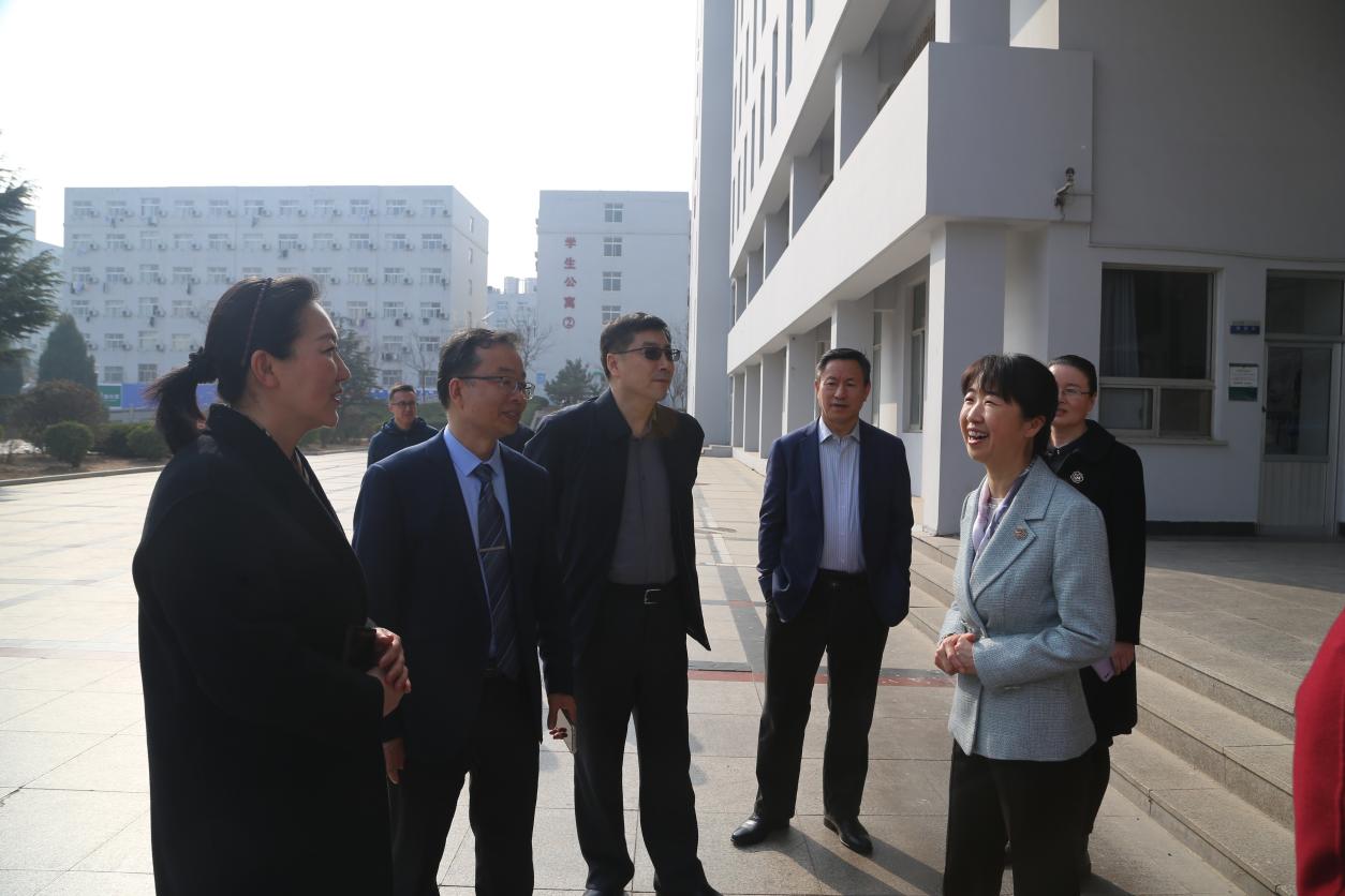 校地(企)妇联协同共建 巾帼助力高质量发展 校地(企)妇联协同共建 巾帼助力高质量发展