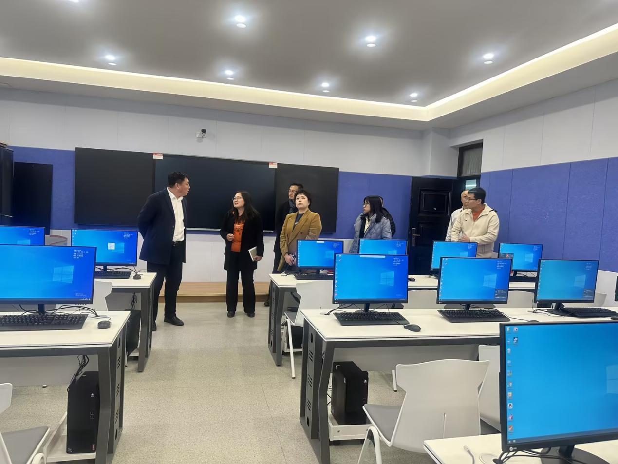 青岛上合国际贸易有限公司来我们参观交流 青岛上合国际贸易有限公司来我们参观交流