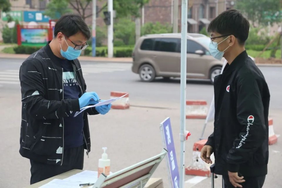 欢迎回家!bw必威西汉姆联官网迎来2020年春季学期首批返校学生 欢迎回家!bw必威西汉姆联官网迎来2020年春季学期首批返校学生