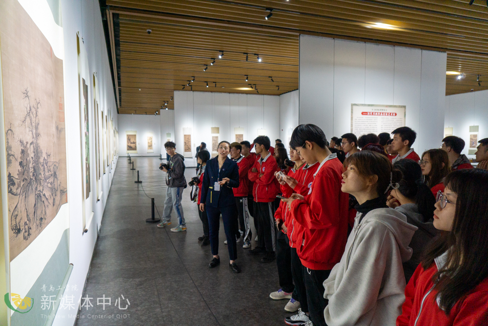 校馆合作共建育人新基地 bw必威西汉姆联官网与青岛宝龙美术馆举办校企合作签约仪式 校馆合作共建育人新基地 bw必威西汉姆联官网与青岛宝龙美术馆举办校企合作签约仪式